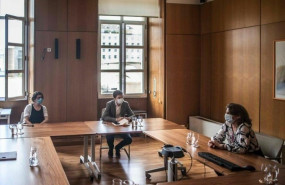 ep la vicepresidenta de transicion ecologica teresa ribera se reune con los diputados de mas pais
