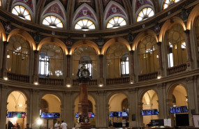 ep paneles del ibex 35 en el palacio de la bolsa en madrid espana 20230614091405