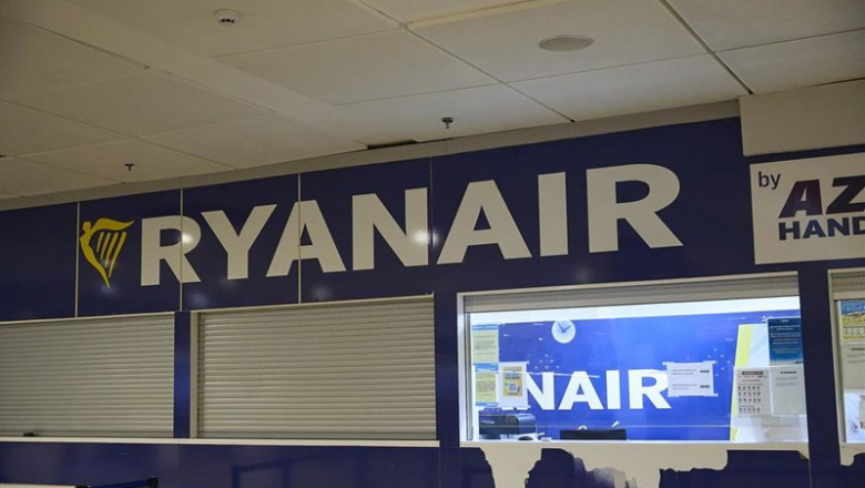 ep puestos de la compania ryanair en el aeropuerto adolfo suarez madrid barajas a 23 de agosto de ep puestos de la compania ryanair en el aeropuerto adolfo suarez madrid barajas a 23 de agosto de