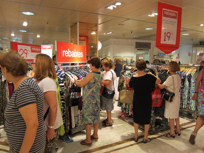 Rebajas en El Corte Inglés. | Europa Press - Archivo ep rebajascorte ingles 20180629081202
