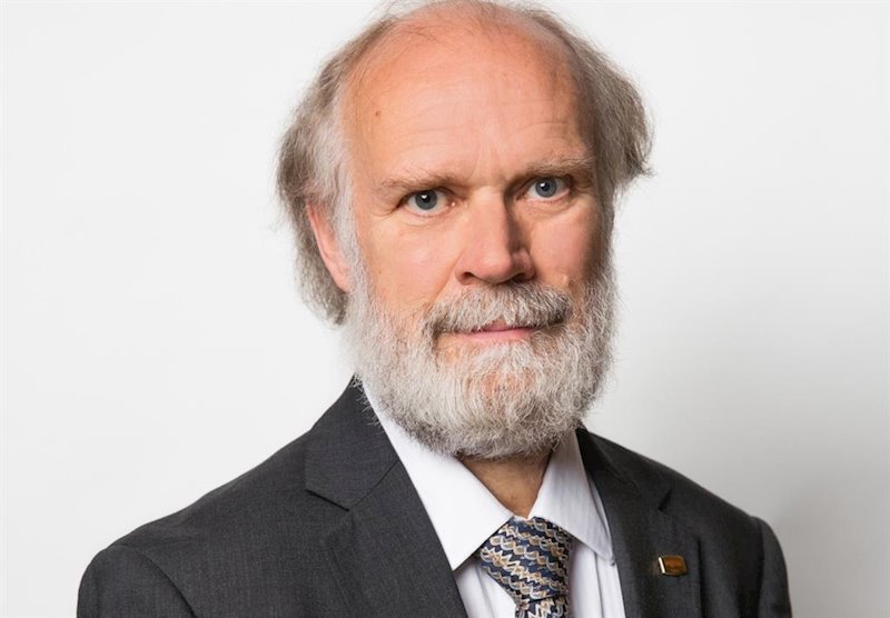 ep retrato de david snelling director del programa de artificial intelligence de fujitsu