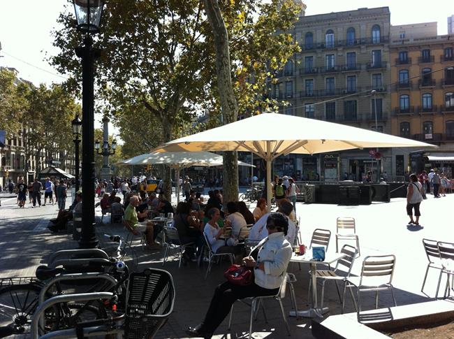 Terraza En La Plaza Catalunya De Barcelona | EUROPA PRESS ep terrazala plaza catalunyabarcelona