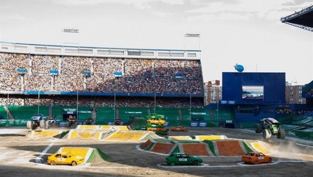 ep vicente calderonlos monster jam trucks