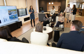 visita de velux al showroom de personalizacin de grupo index 20240304140436 visita de velux al showroom de personalizacin de grupo index 20240304140436