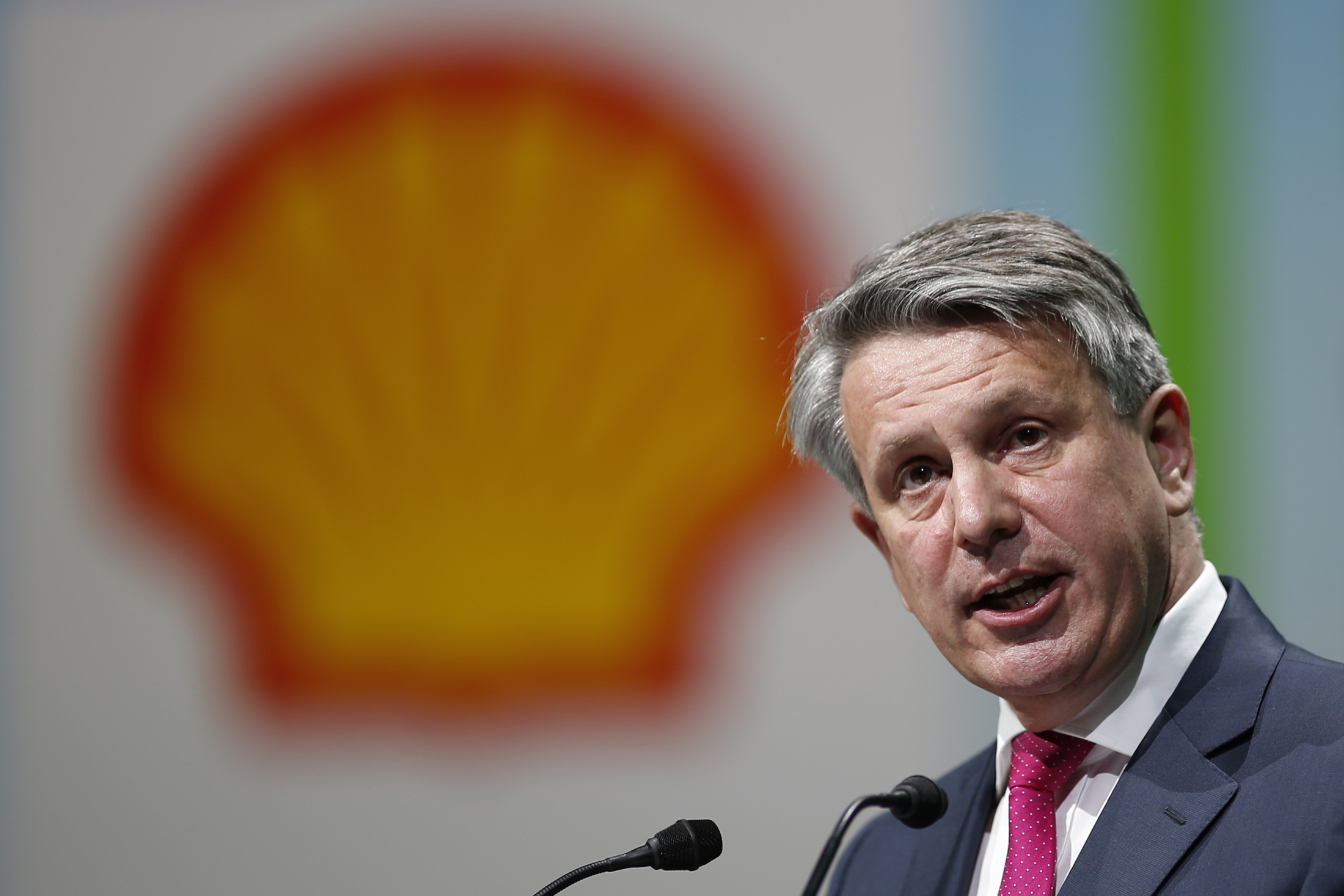 ben-van-beurden-chief-executive-officer-of-royal-dutch-shell-petrole-gaz-energies-fossiles