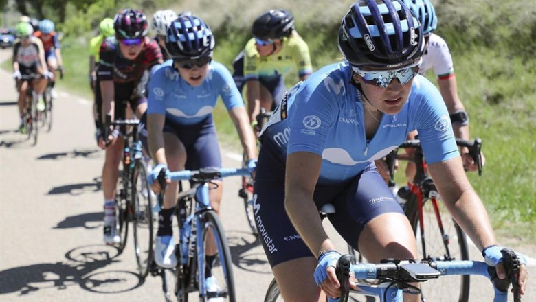 Alicia González y Lourdes Oyarbide, del Movistar Team femenino | LUIS ÁNGEL GÓMEZ / PHOTOGOMEZSPORT - Archivo ep alicia gonzalezlourdes oyarbide del movistar team femenino