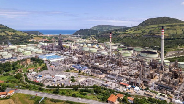 ep archivo   planta de petronor en muskiz bizkaia