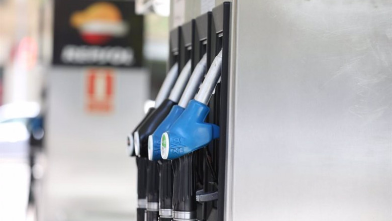 Surtidor de gasolina. | Marta Fernández Jara - Europa Press - Archivo ep archivo surtidor de gasolina en la fase 0 de la desescalada en la que las gasolineras siguen