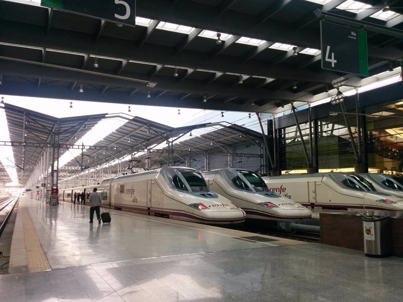 La huelga de maquinistas de Renfe causa un caos en Cataluña, Madrid y Valencia