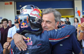 ep carlos sainz jr y su padre tras el titulo de las world series by renault