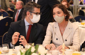 ep el ministro de la presidencia felix bolanos y la ministra de industria comercio y turismo reyes