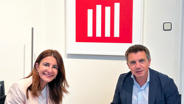 ep el presidente de hosteleria de espana jose almeida y la directora de fuerza de ventas b2b de