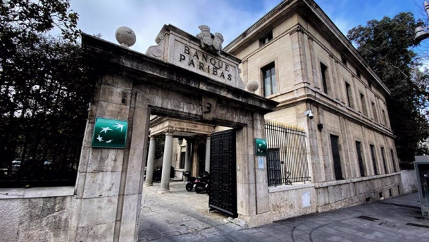ep entrada a la sede en madrid del banco bnp paribas en la calle hermanos becquer n 3 en madrid