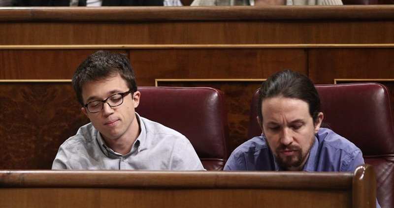 ep errejon e iglesias en el hemiciclo