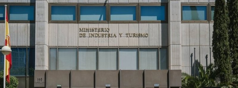 ep fachada del ministerio de industria