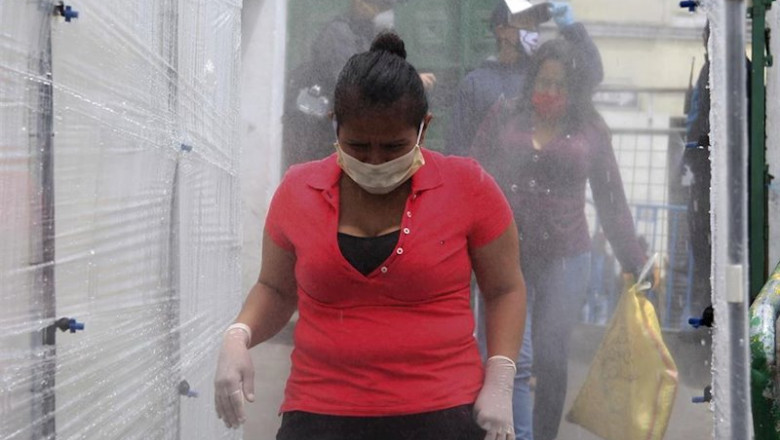 ep imagen de una mujer con mascarilla por el coronavirus en ecuador ep imagen de una mujer con mascarilla por el coronavirus en ecuador