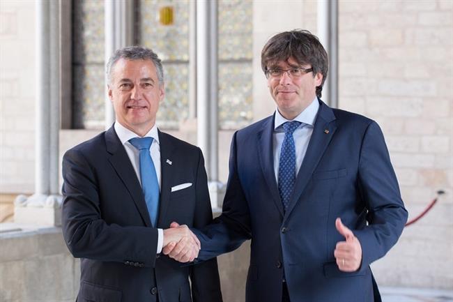 Iñigo Urkullu y Carles Puigdemont | JON BERNÁRDEZ ep inigo urkullucarles puigdemont