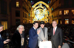 ep la concejala de fiestas teresa porras el presidente de la junta juanma moreno el actor antonio