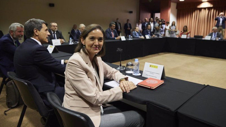 La ministra de Industria, Reyes Maroto, durante la reunión de la Junta de Andalucía y el Gobierno de España por Abengoa celebrada el pasado lunes | Joaquin Corchero - Europa Press ep la ministra de industria reyes maroto durante la reunion de la junta de andalucia y el gobierno