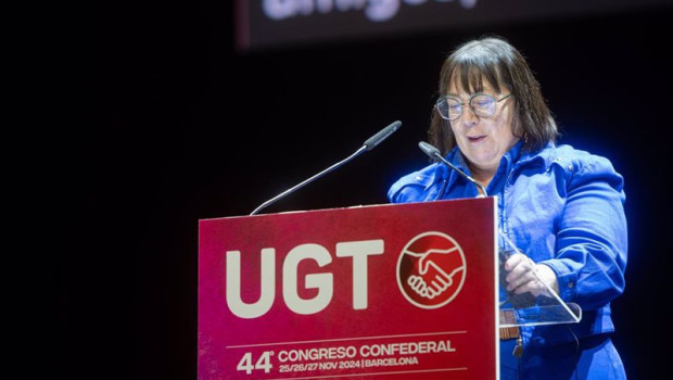 ep la secretaria general de ces esther lynch interviene durante la clausura del congreso confederal
