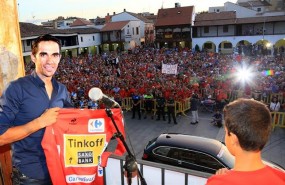 ep alberto contador posandojersey