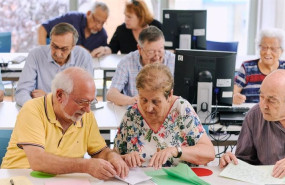 ep archivo   las personas mayores representan el 225 de la poblacion logrando en 2023 su mayor