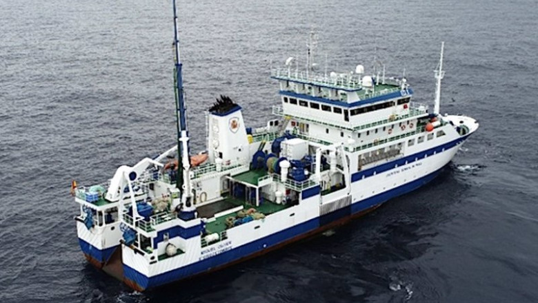 ep buque oceanografico espanol que investiga poblaciones pesqueras ep buque oceanografico espanol que investiga poblaciones pesqueras