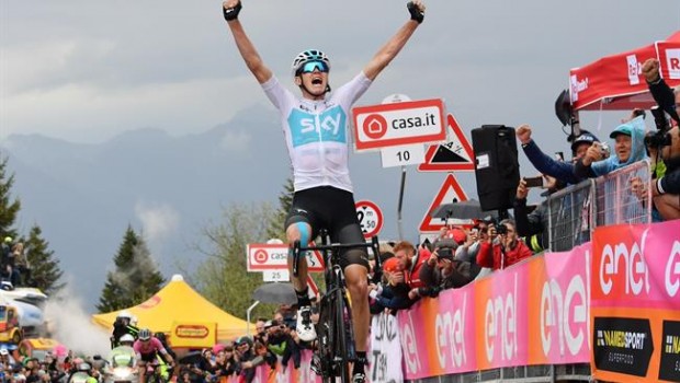 ep chris froome celebravictoriala 14 etapagiroitalia 2018