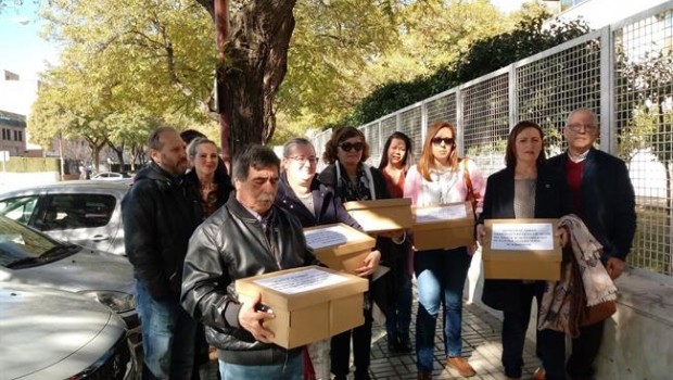 ep diabeticos andaluces entregan 100000 firmasconsejeriasalud