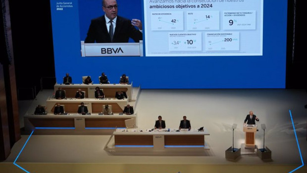 ep el consejero delegado de bbva onur gen interviene en la junta general de accionistas de bbva en