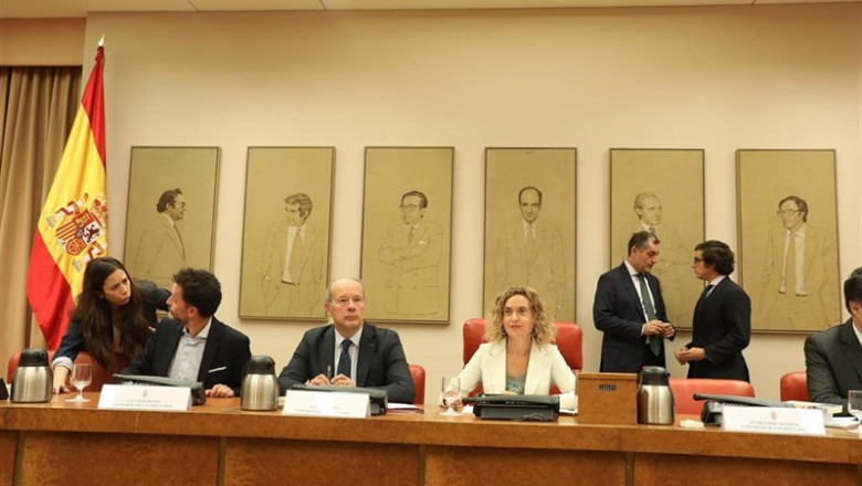 El diputado de Ciudadanos y portavoz adjunto en el Congreso, Edmundo Bal (1i) y la presidenta del Congreso de los Diputados, Meritxell Batet (3i), durante la Comisión Consultiva de Nombramientos en el Congreso en la que comparecieron los candidatos para | Marta Fernández - Europa Press ep el diputado de ciudadanos y portavoz adjunto en el congreso edmundo bal 1i y la presidenta del