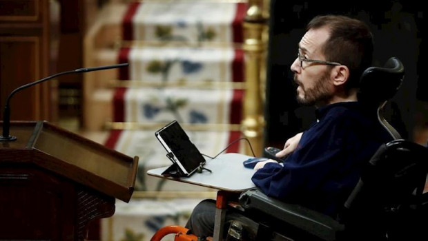 ep el portavoz parlamentario de unidas podemos pablo echenique durante el pleno celebrado el pasado