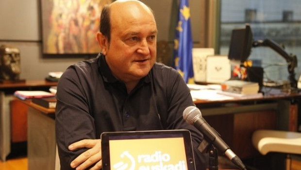 ep el presidente del ebb del pnv andoni ortuzar en una entrevista a radio euskadi