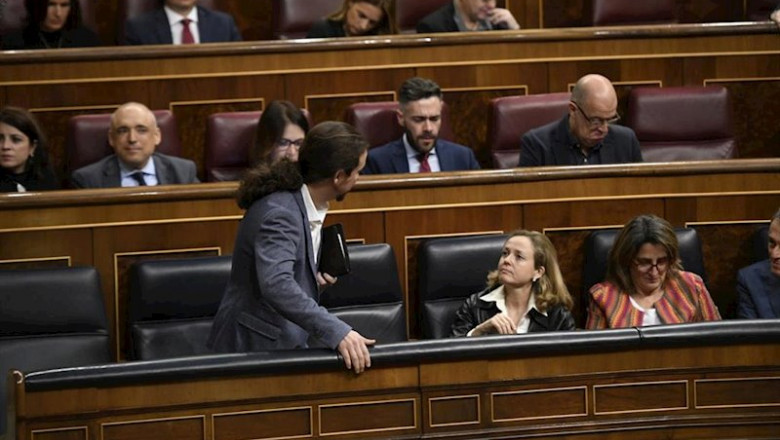 (I-D) El vicepresidente del Gobierno de Derechos Sociales y Agenda 2030, Pablo Iglesias; la Vicepresidenta Tercera, Nadia Calviño; la vicepresidenta cuarta, Teresa Ribera, en el Congreso de los Diputados | Óscar Cañas - Europa Press ep i-d el vicepresidente del gobierno de derechos sociales y agenda 2030 pablo iglesias la