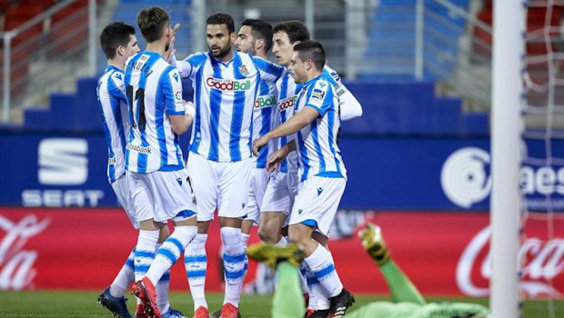 ep la real sociedad asalta un ipurua vacio