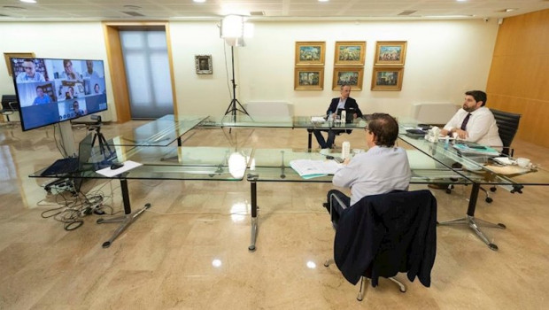ep lopez miras villegas y celdran en la reunion con los alcaldes