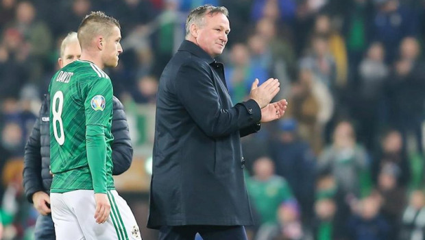 ep michael oneill dirigiendo a irlanda del norte