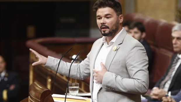 ep portavozerccongresolos diputados gabrel rufian durantediscurso previola segunda votacionla investiduracandidato socialistala presidenciagobierno
