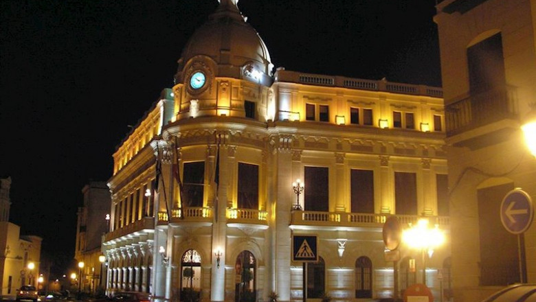 ep vista exterior noctura del palacio de la asamblea de ceuta iluminado 20200305145103