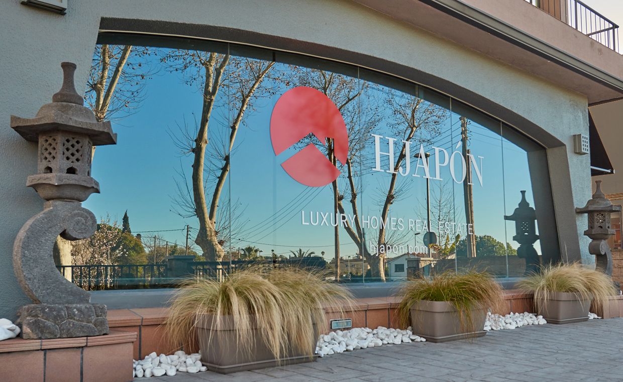 1562578232 fachada oficina