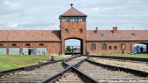 Auschwitz Birkenau entrada