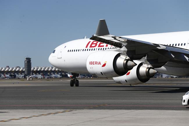 Aeropuerto de Barajas, avión, aviones, hub de Iberia, pista de aterrizaje y desp | EUROPA PRESS ep aeropuertobarajas avion aviones hubiberia pistaaterrizajedesp