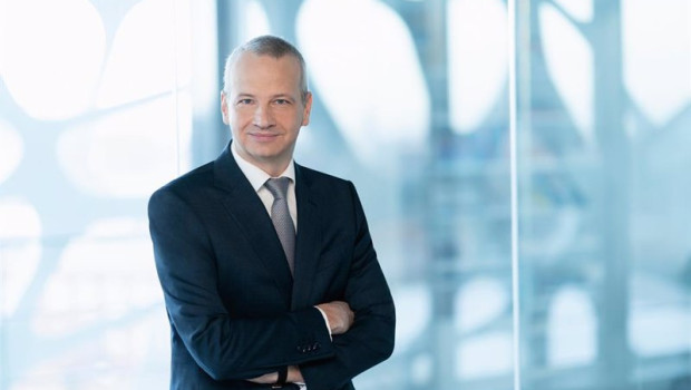 ep archivo   mitglied des vorstands der basf se mit sitz in hong kong verantwortlich fur die