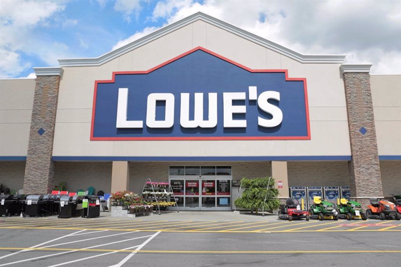 Lowe’s sube tras ganar más de lo esperado y pese a recortar previsiones anuales