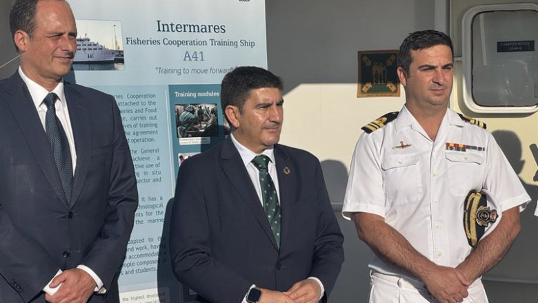 ep el delegado del gobierno en galicia pedro blanco inaugura un curso en el buque intermares ep el delegado del gobierno en galicia pedro blanco inaugura un curso en el buque intermares