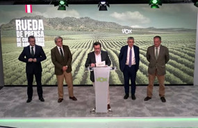 ep el portavoz nacional de vox jose antonio fuster y los consejeros de agricultura y medio rural de