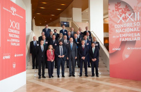 ep foto de familia del xxii congreso nacional de la empresa familiar en la primera fila la ministra