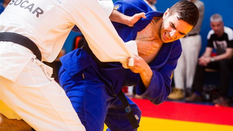 El judoca Sergio Ibáñez durante un combate | CPE - Archivo ep judoca sergio ibanez durantecombate
