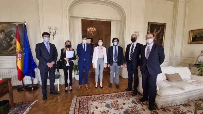 ep la ministra de industria comercio y turismo reyes maroto durante una reunion de trabajo con ep la ministra de industria comercio y turismo reyes maroto durante una reunion de trabajo con