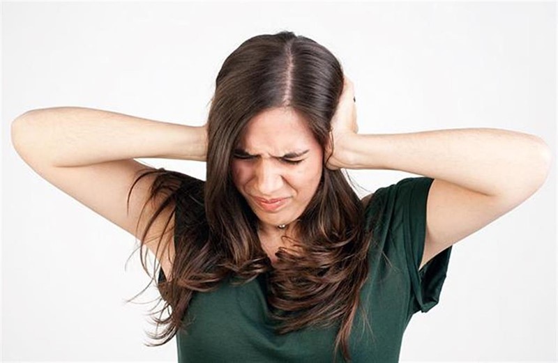 ep molestias oido acufeno tinnitus dolor